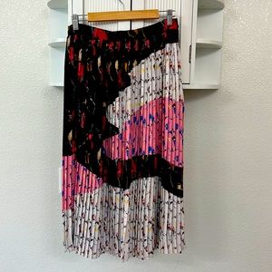 Reiss floral pleated skirt size 8